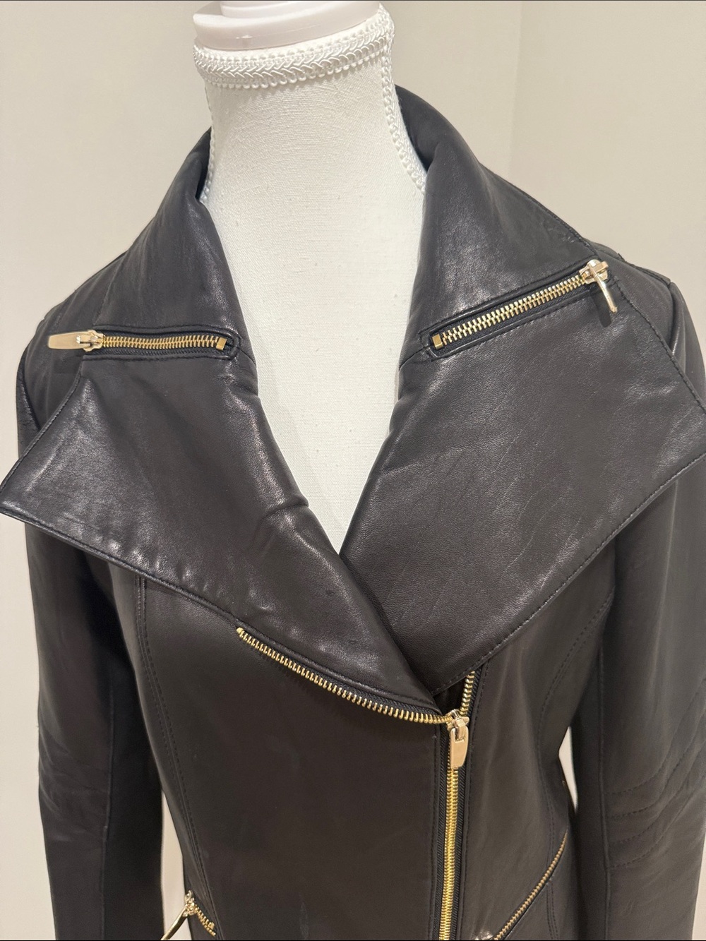 Via Spiga Black Leather Asymmetric Zip Moto Jacket with Gold Hardware Size M - Picture 5 of 7